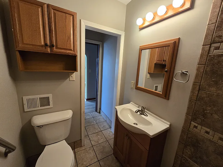 1812 Logan Ave — Photo 17