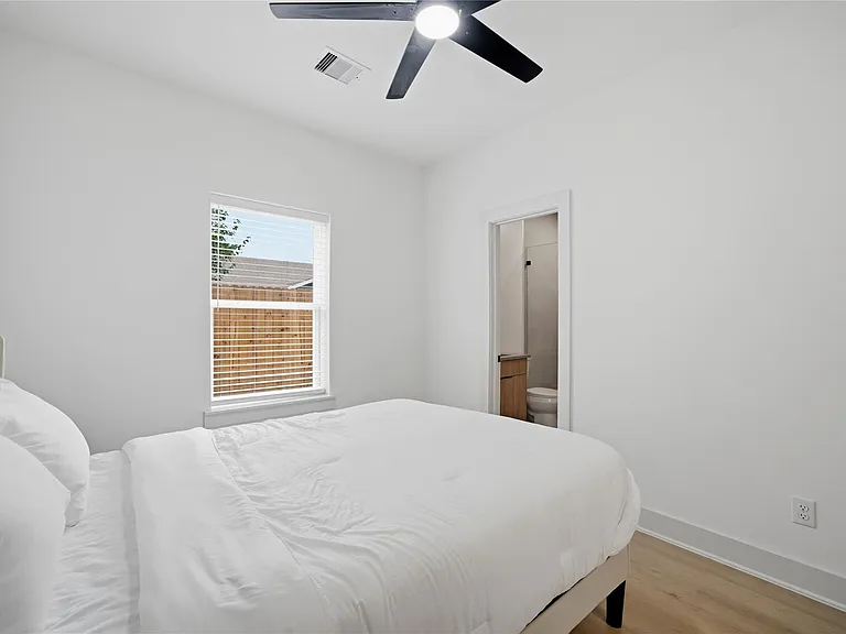 5509 Hershe St — Photo 8