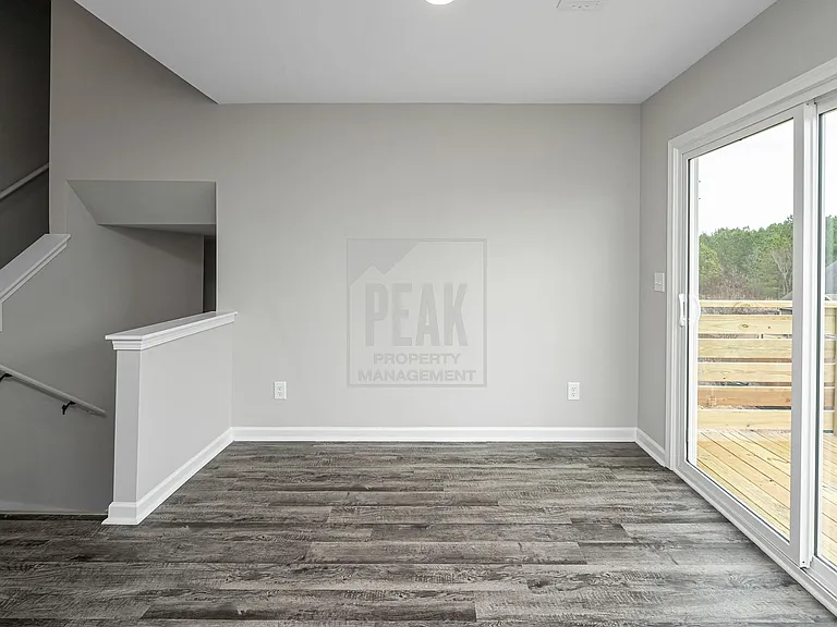 390 Woodland Cir — Photo 19