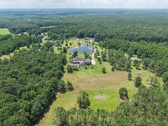 5th image of 249 State Line Rd
