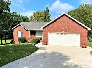 2311 Sunnywood Ln, Knoxville, TN 37912