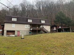 297 Little Walnut Hill Rd, Chloe, WV 25235