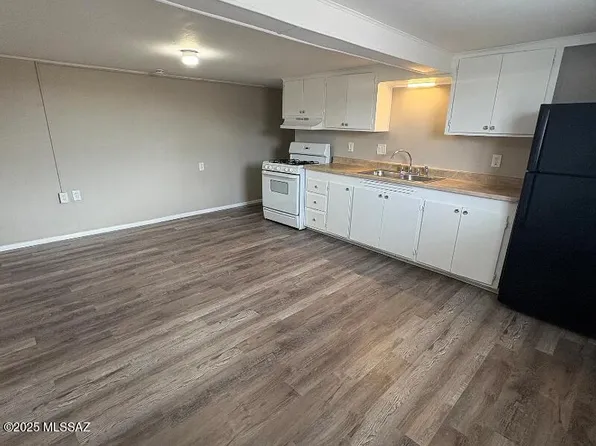 1089 W Schafer Dr, Tucson, AZ 85705