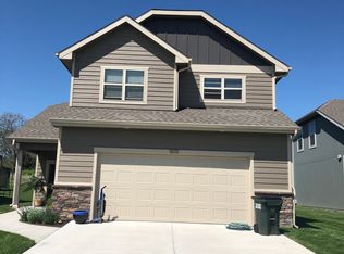 1013 Renaissance Dr, Lawrence, KS 66049