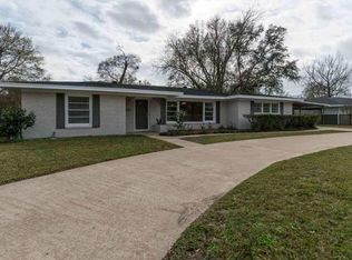 5555 N Circuit Dr, Beaumont, TX 77706