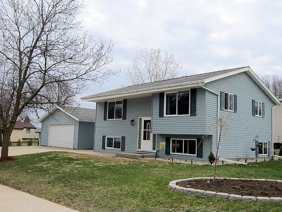 2nd image of 2207 Deerfield Dr