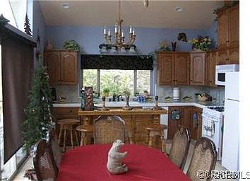 3rd image of 56370 Marina View Pl