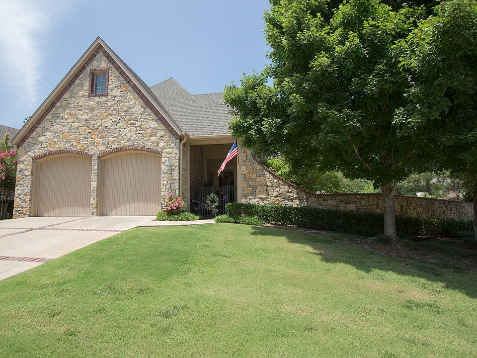 Beautiful Stone and Full Brick Home