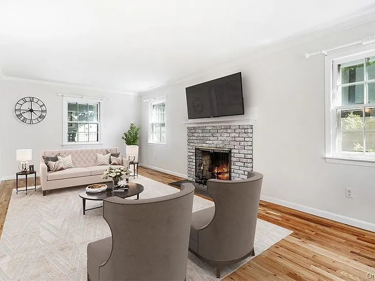 47 Wendt Ave — Photo 4