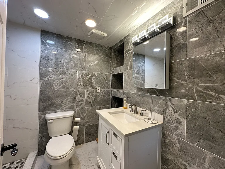 3131 W Baseline Rd — Photo 3