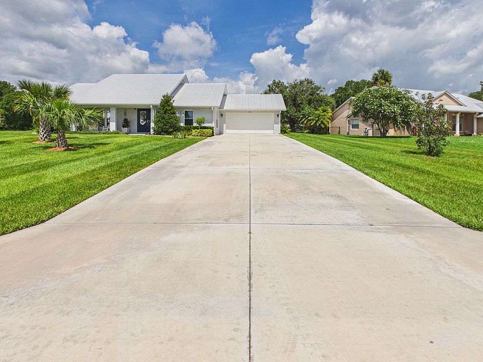1st image of 2075 SE 9th Avenue