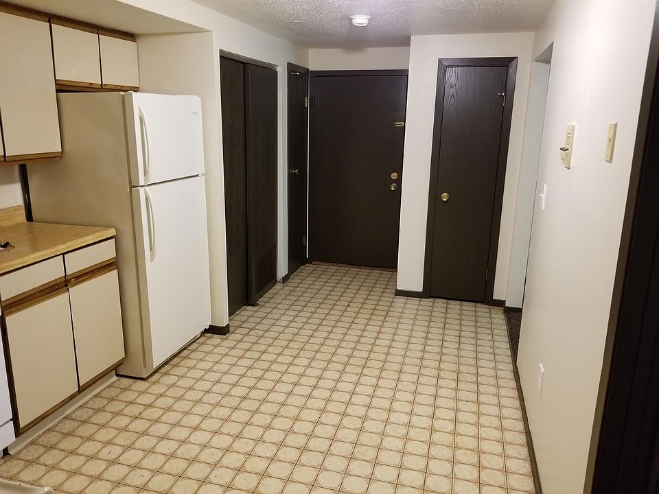 1st image of 1811 Treetop Dr APT 16A