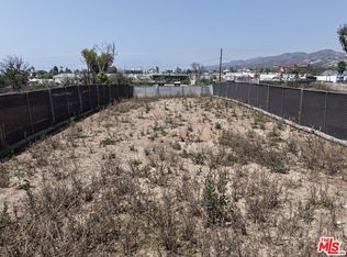 1030 Embury St, Pacific Palisades, CA 90272