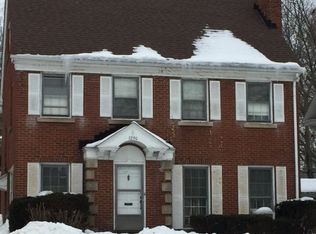 3290 Kenmore Rd, Shaker Heights, OH 44122