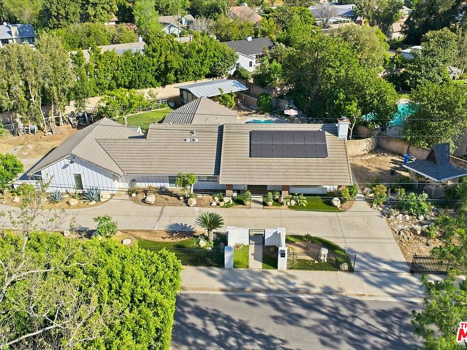 1st image of 10940 Andora Ave