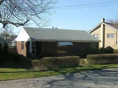 2412 Martha St photo 1