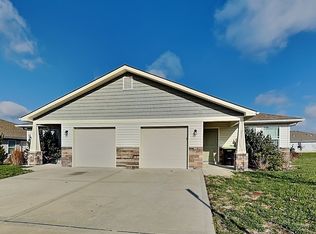 211 SW Rose St, Blue Springs, MO 64014