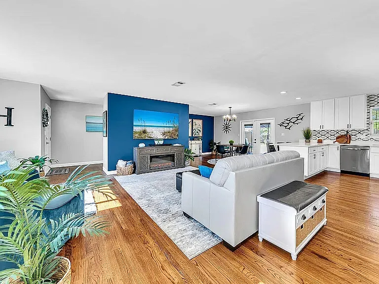 31 Maple Ave — Photo 4