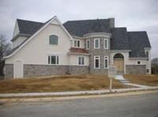 351 Millpond Dr, Lititz, PA 17543