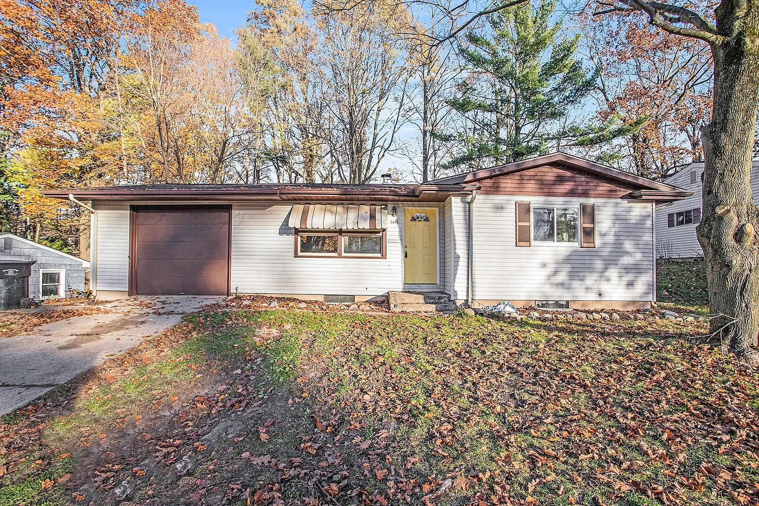 3818 Miami St photo 1