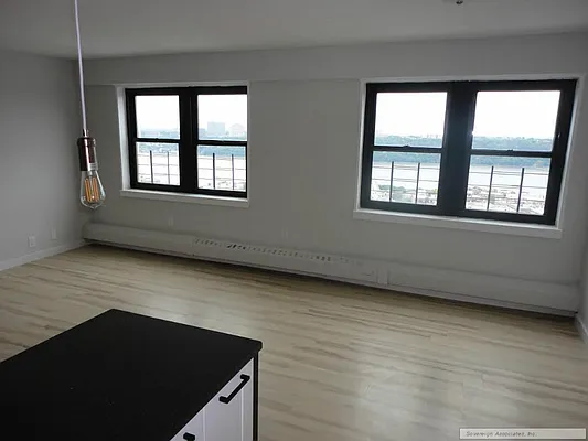 Rented by Sovereign Associates | media 26