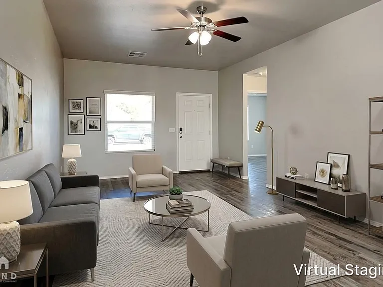 1118 Flint Way — Photo 2