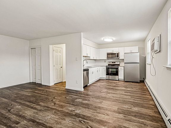 4th image of 757 E Main St APT N101