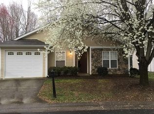 5720 Regents Village Dr, Winston Salem, NC 27103