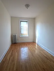 Rented by Sterea Agency
