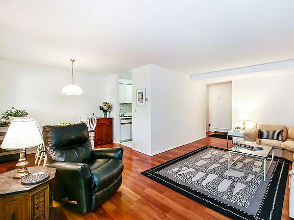 5th image of 356 Central Park Ave APT E2