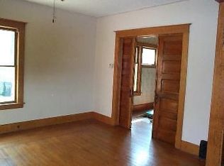 110 N Porter St, Elgin, IL 60120