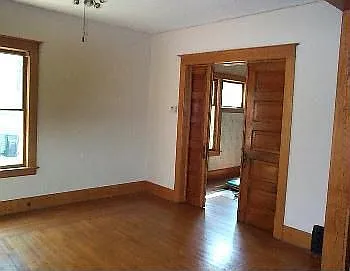 110 N Porter St photo 1