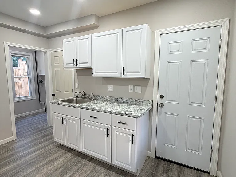 179 Sargeant St #1 — Photo 3