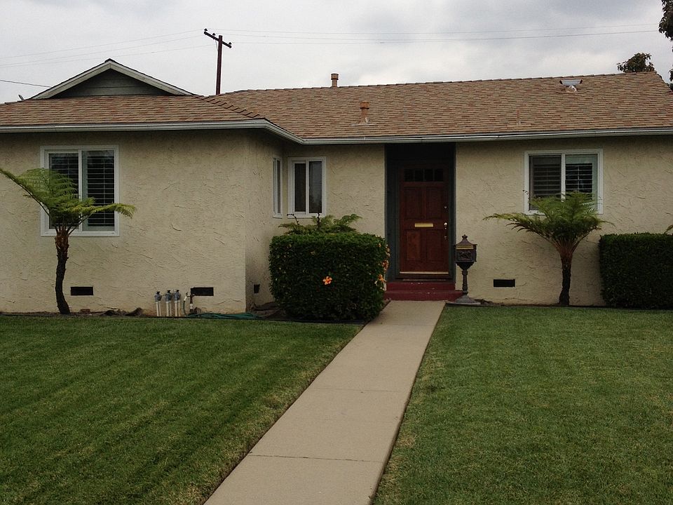 1st image of 114 S Leaf Ave