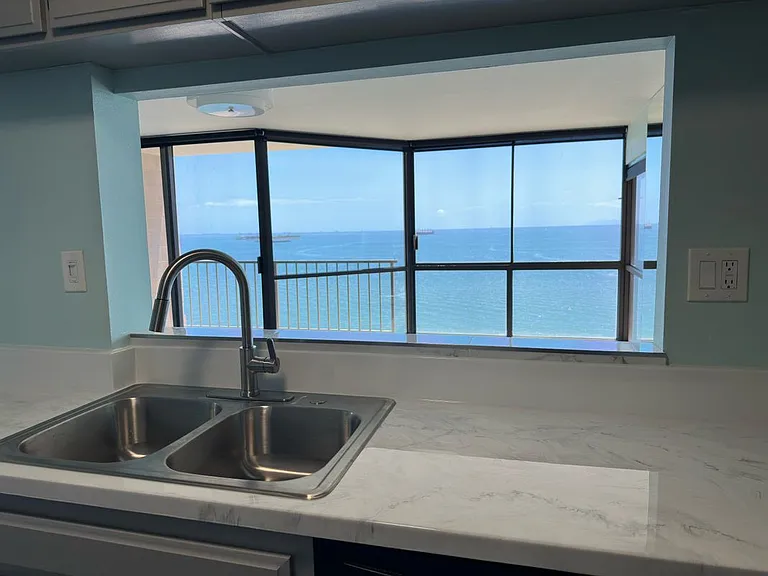 1750 E Ocean Blvd #911 — Photo 2