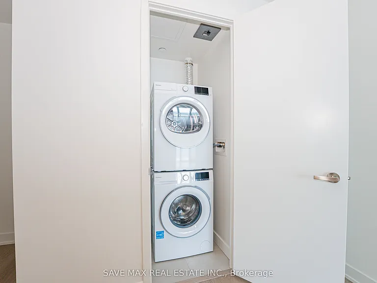 448 Burnhamthorpe Rd W #6701 — Photo 21