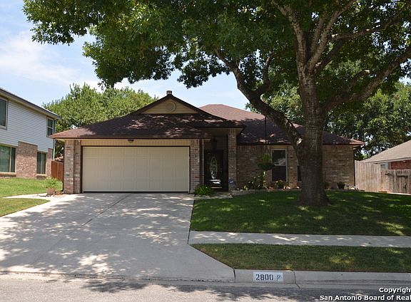 2nd image of 2800 Kingsland Cir