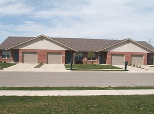 Laurel Creek Apts, 2271 Shamrock Lane, Troy, OH 45373