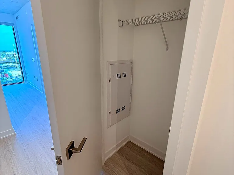 284 King St E #2508 — Photo 15