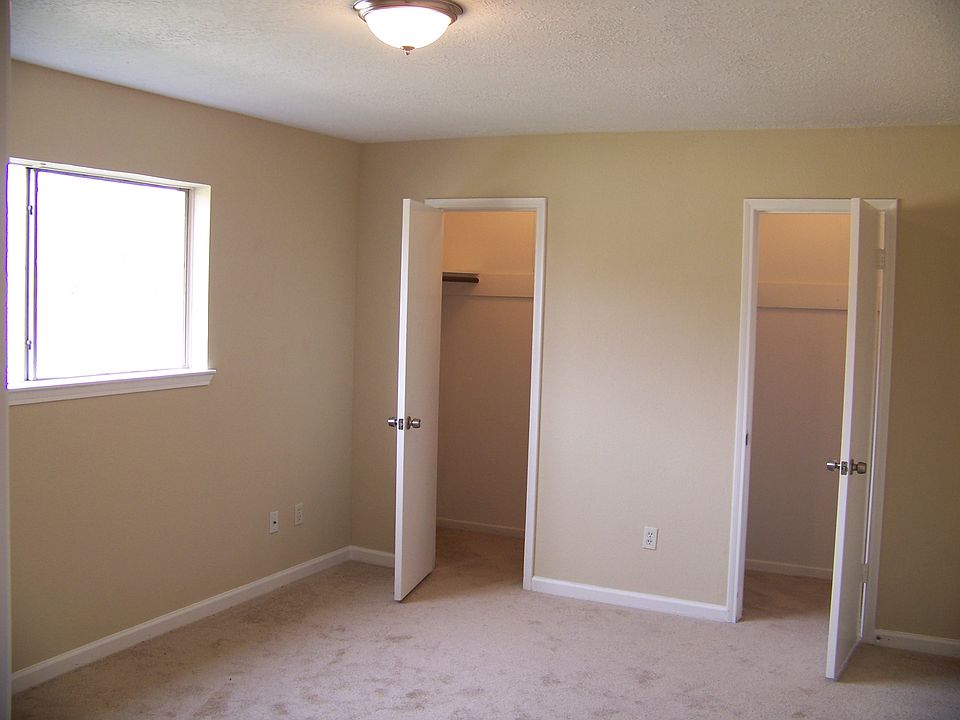 Back Bedroom 1_11062017