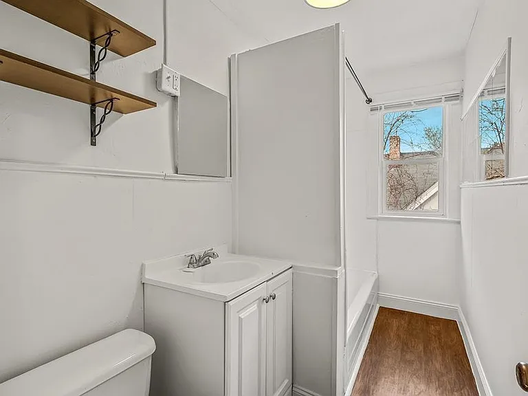778 Winslow Ave #3 — Photo 8
