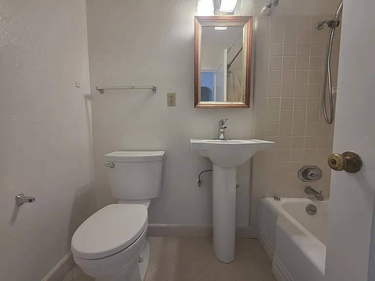 616 Miramontes St — Photo 10