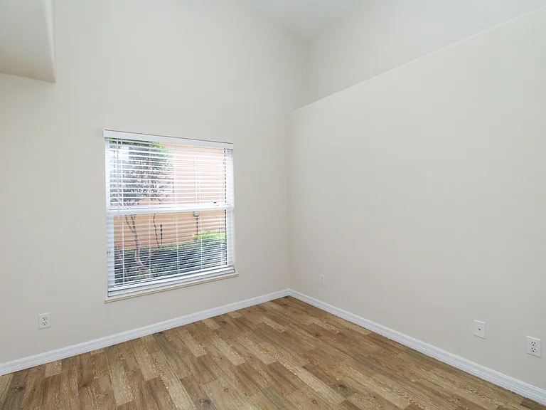 15077 Cortona Way — Photo 20