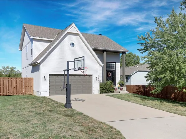 15642 Conser St, Overland Park, KS 66223