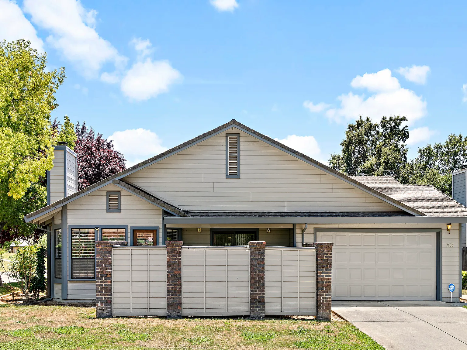 3 bed, 1500 sqft, $2,700 — Photo 1