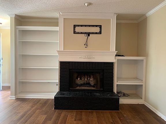 5th image of 1 Summer Ridge Ct