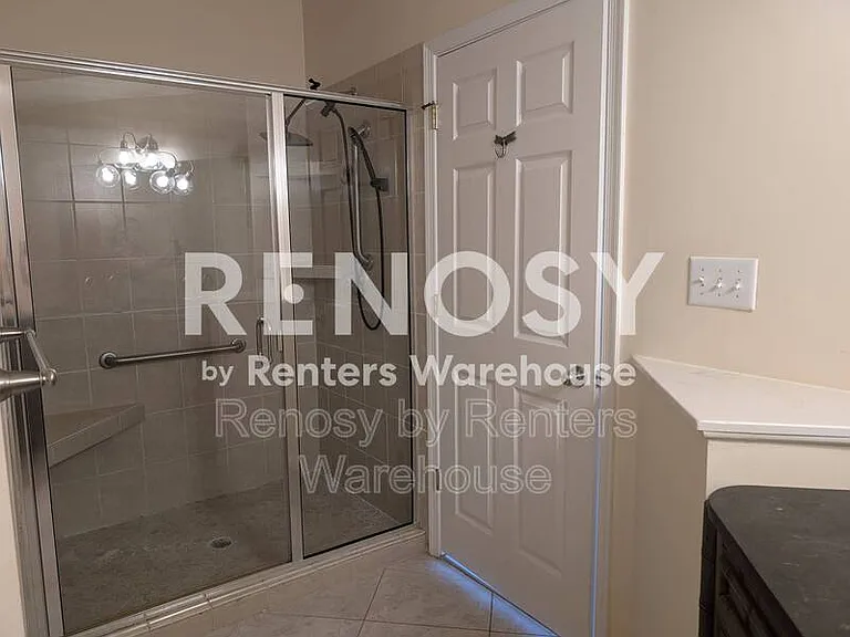 5520 Summer Cres — Photo 21
