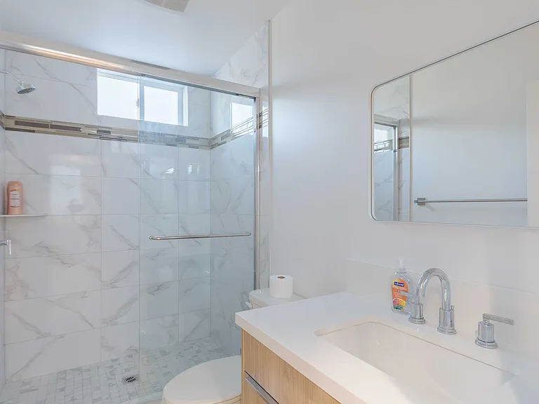 123 S Marguerita Ave #B — Photo 19