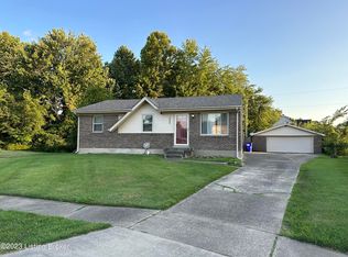 10222 Allentree Pl, Louisville, KY 40229
