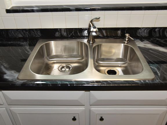New faucet set and soap dispenser